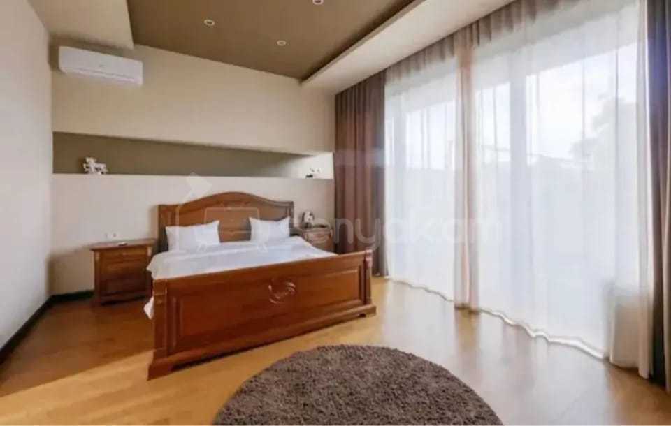 4 Սենյականոց Շքեղ Առանձնատուն, 200քմ, Լողավազանով