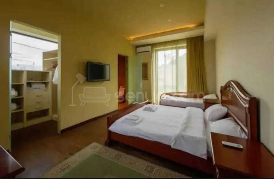 4 Սենյականոց Շքեղ Առանձնատուն, 200քմ, Լողավազանով