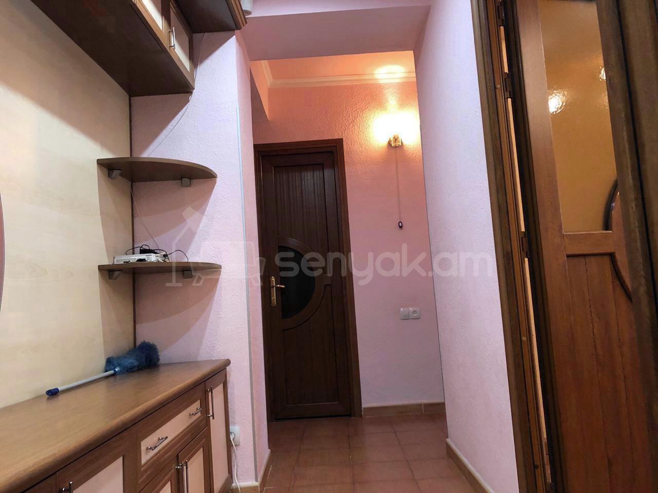 2 Սենյականոց Բնակարան, 70քմ, 3/10 հարկ, Դիզայներական Վերանորոգված, Կահավորված, Արևկող