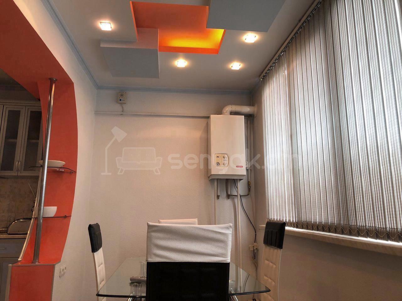 2 Սենյականոց Բնակարան, 70քմ, 3/10 հարկ, Դիզայներական Վերանորոգված, Կահավորված, Արևկող