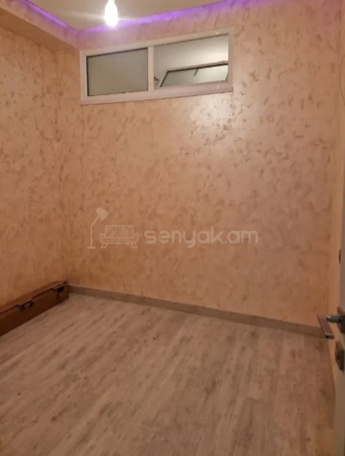 3 Սենյականոց Բնակարան, 67քմ, 3/13 հարկ, Դիզայներական Վերանորոգված, Կահավորված, Արևկող