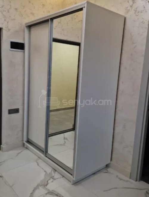 3 Սենյականոց Բնակարան, 67քմ, 3/13 հարկ, Դիզայներական Վերանորոգված, Կահավորված, Արևկող