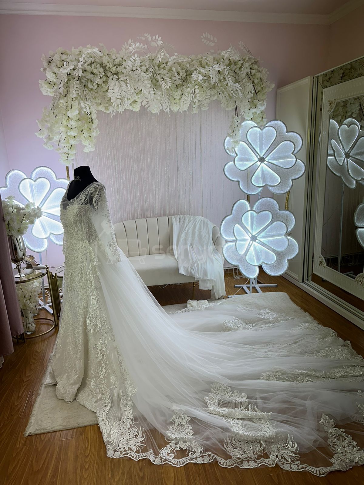 5 Սենյականոց Շքեղ Առանձնատուն, 200քմ