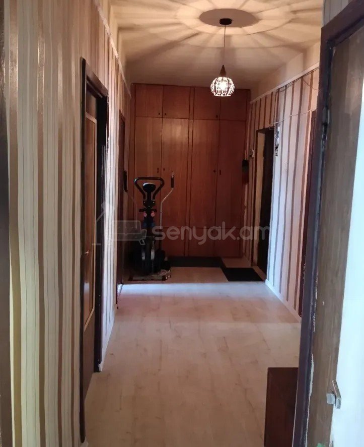 4 Սենյականոց Բնակարան, 90քմ, 7/9 հարկ, Նորմալ Վիճակում