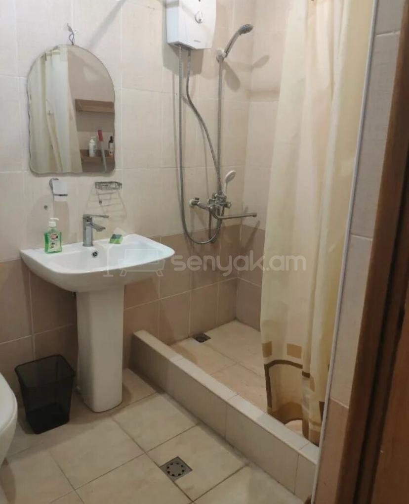 1 Սենյականոց Բնակարան Նորակառույցում, 35քմ, 3/14 հարկ, Կապիտալ Վերանորոգված, Կահավորված, Արևկող