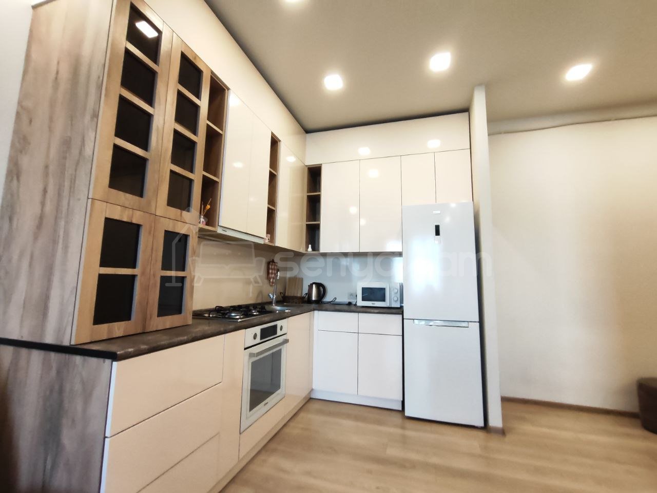 2 Սենյականոց Բնակարան Նորակառույցում, 45քմ, 11/15 հարկ, Դիզայներական Վերանորոգված