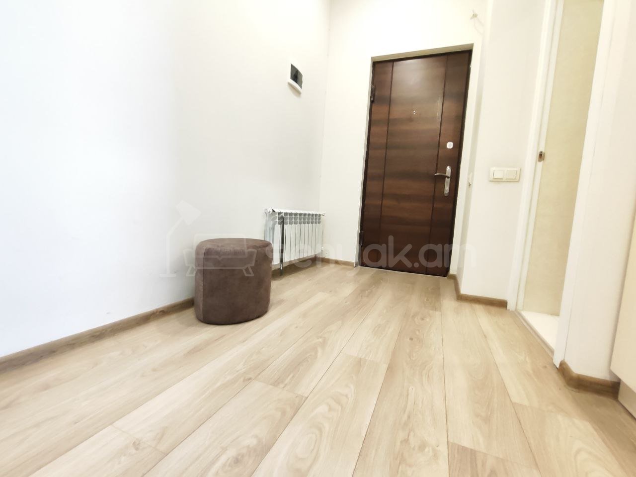 2 Սենյականոց Բնակարան Նորակառույցում, 45քմ, 11/15 հարկ, Դիզայներական Վերանորոգված