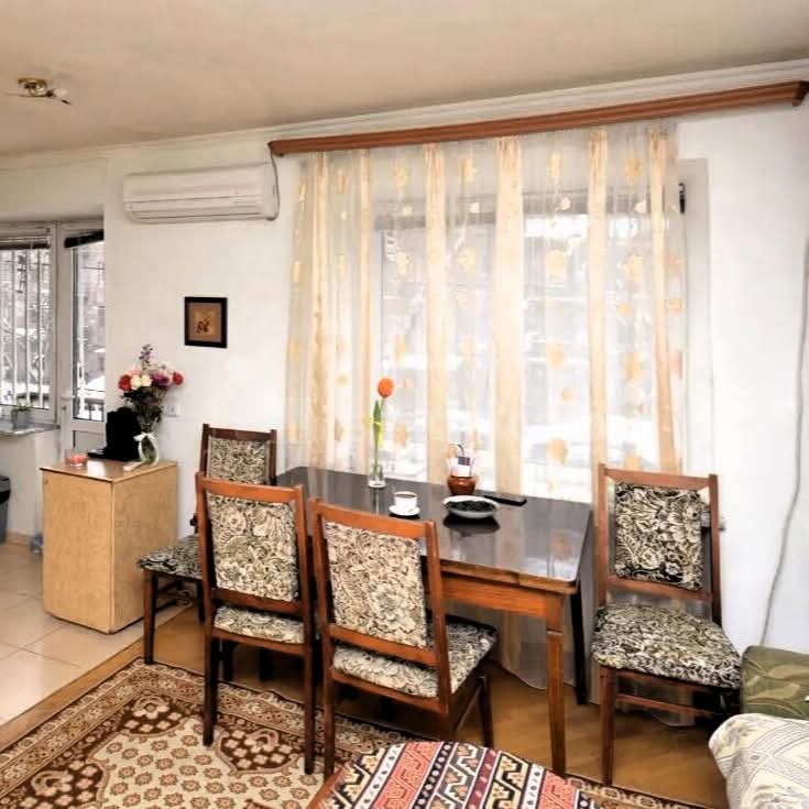 1 Սենյականոց Բնակարան Քարե Շենքում, 33քմ, 2/5 հարկ, Կոսմետիկ Վերանորոգված