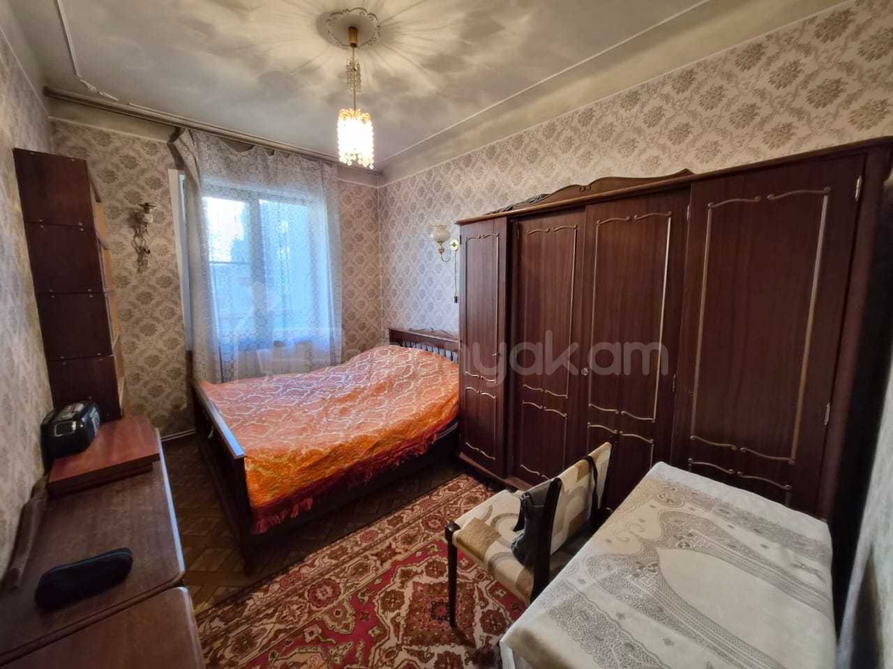 3 Սենյականոց Բնակարան, 80քմ, 6/9 հարկ, Նորմալ Վիճակում, Կահավորված, Արևկող