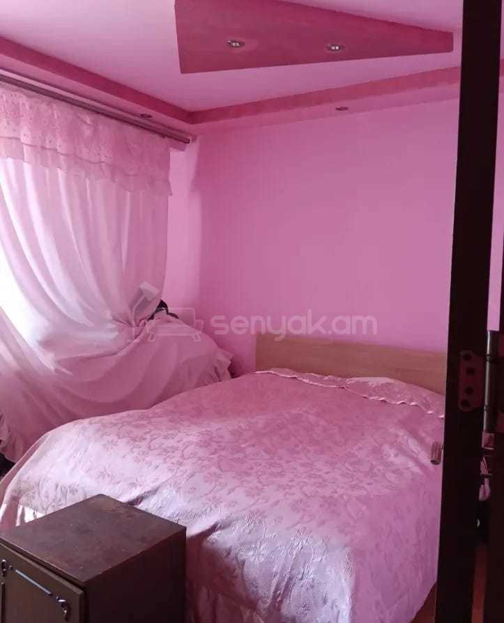 4 Սենյականոց Բնակարան, 90քմ, 7/9 հարկ, Պետական Վիճակում