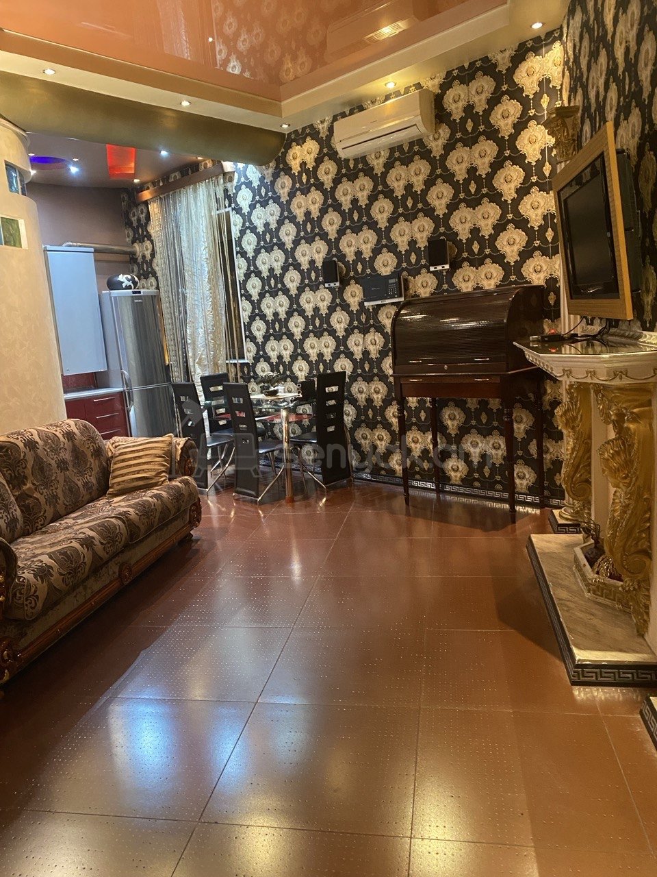 2 Սենյականոց Բնակարան Քարե Շենքում, 70քմ, 2/5 հարկ, Դիզայներական Վերանորոգված, Կահավորված, Արևկող