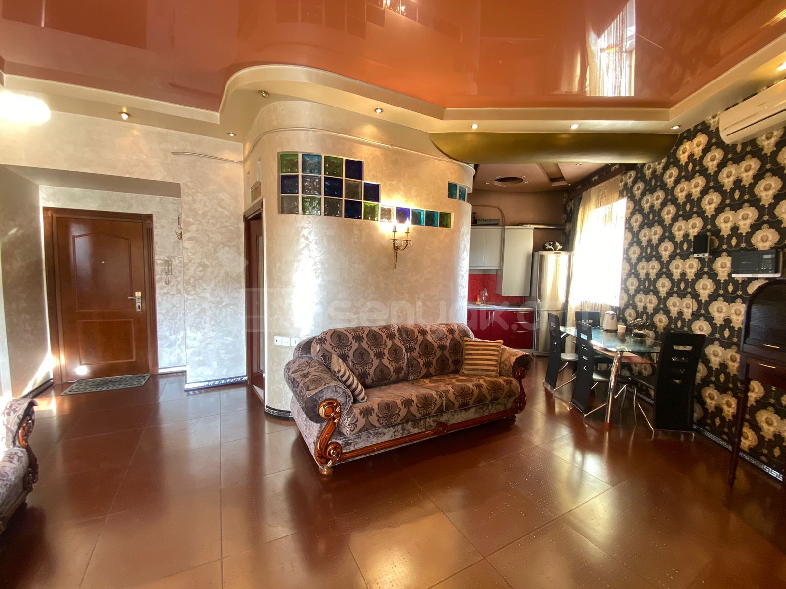 2 Սենյականոց Բնակարան Քարե Շենքում, 60քմ, 2/5 հարկ, Դիզայներական Վերանորոգված, Կահավորված, Արևկող