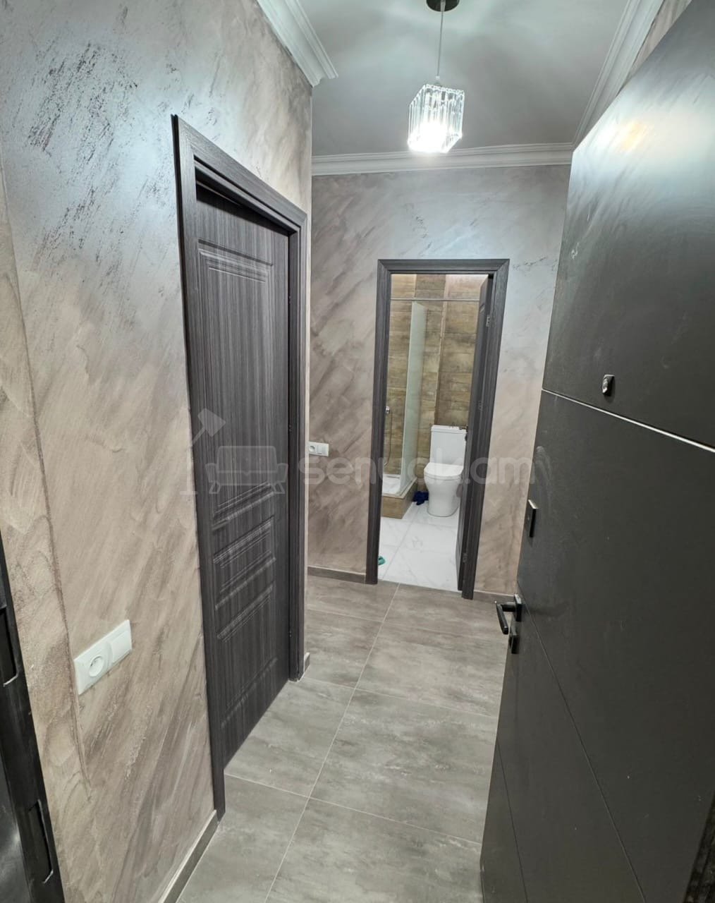 2 Սենյականոց Բնակարան Քարե Շենքում, 40քմ, 3/9 հարկ, Կապիտալ Վերանորոգված, Կահավորված