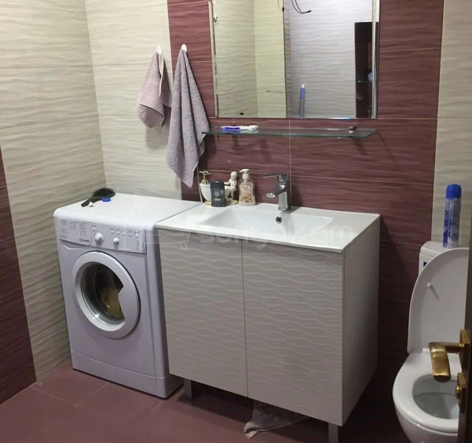 2 Սենյականոց Բնակարան Քարե Շենքում, 68քմ, 2/5 հարկ, Կապիտալ Վերանորոգված, Կահավորված