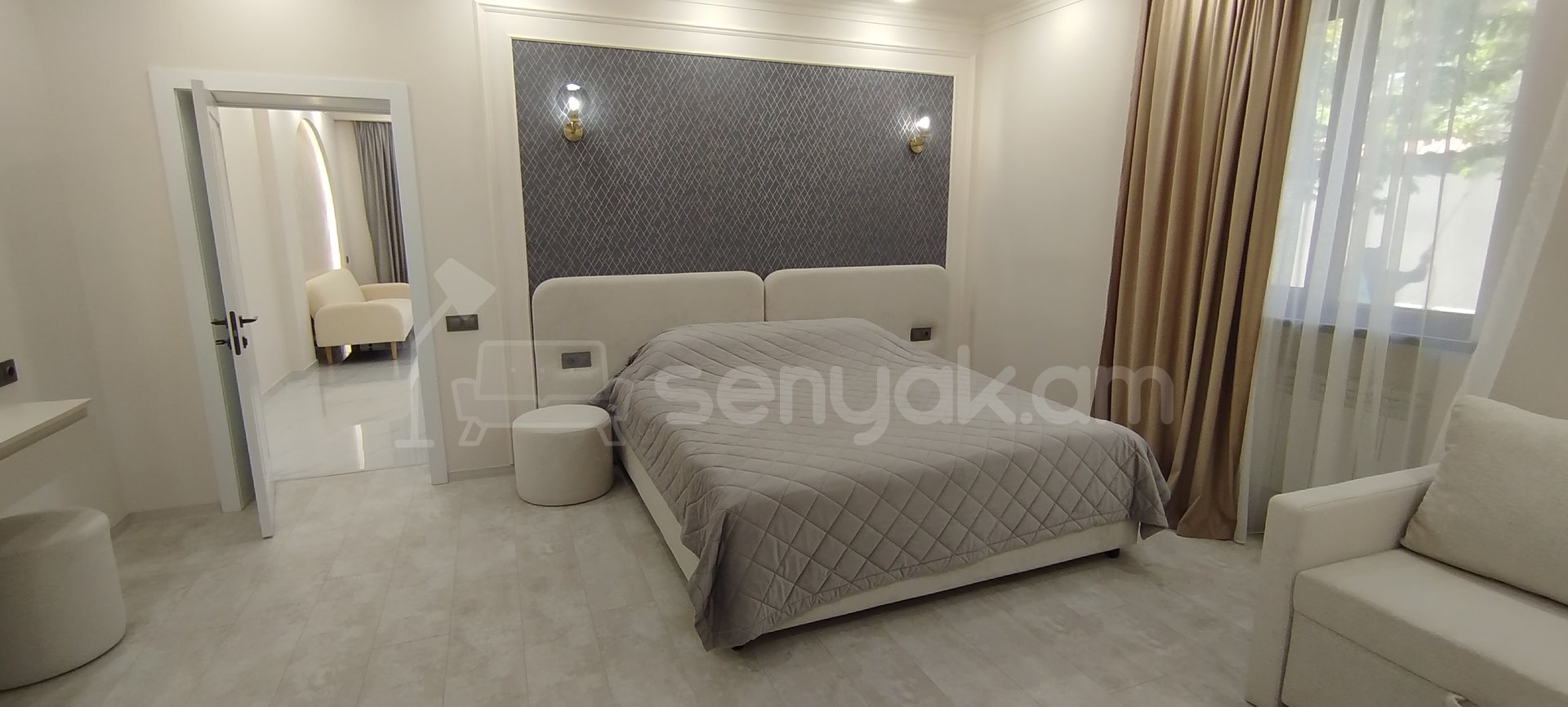 4 Սենյականոց Շքեղ Առանձնատուն, 300քմ, Լողավազանով