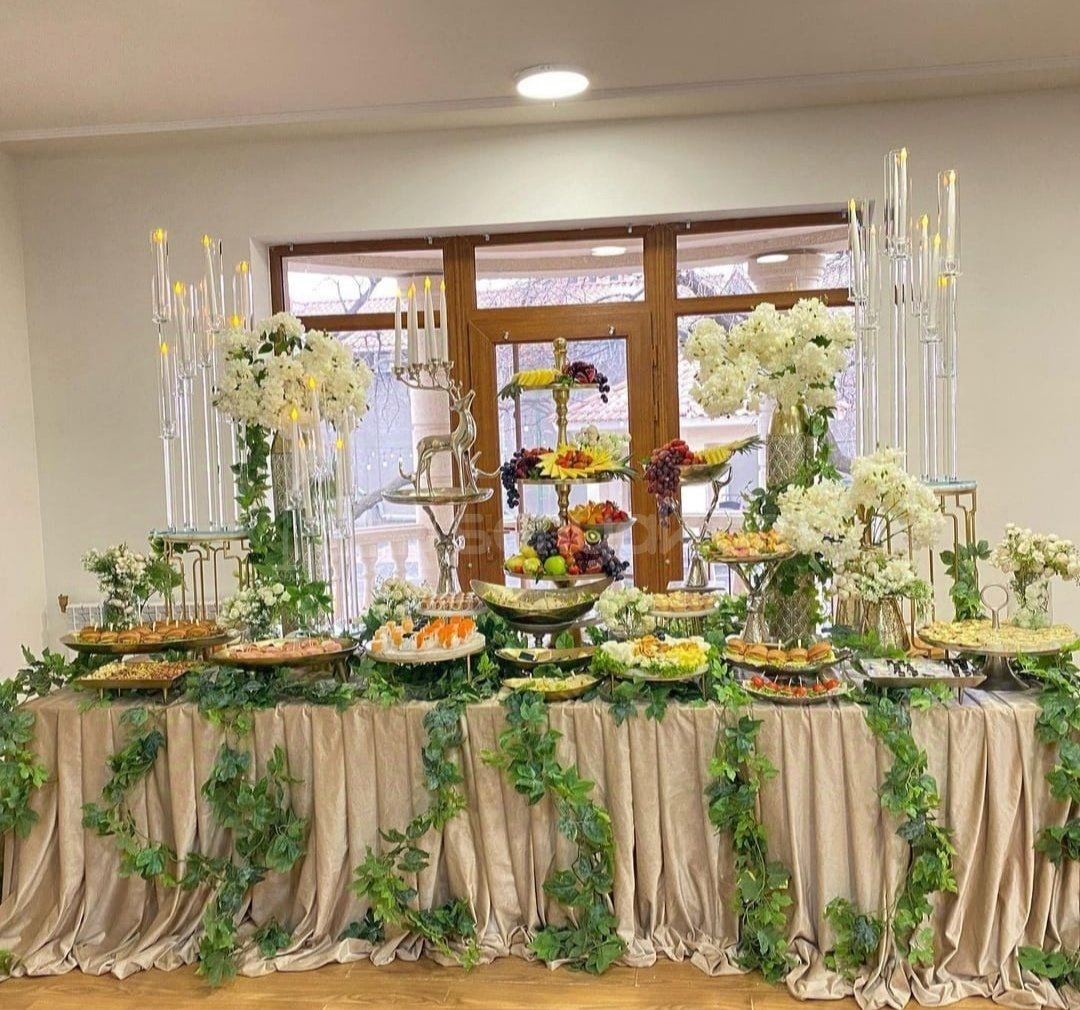 4 Սենյականոց Շքեղ Առանձնատուն, 300քմ, Լողավազանով