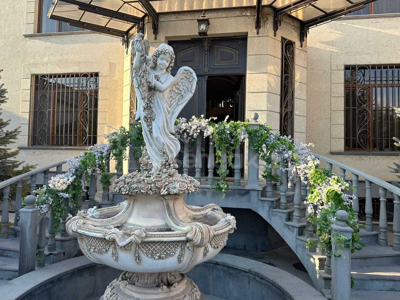 5 Սենյականոց Շքեղ Առանձնատուն, 200քմ, Լողավազանով