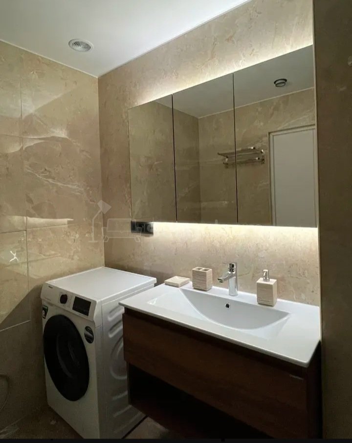 2 Սենյականոց Բնակարան Նորակառույցում, 70քմ, 7/15 հարկ, Դիզայներական Վերանորոգված, Կահավորված, Արևկող