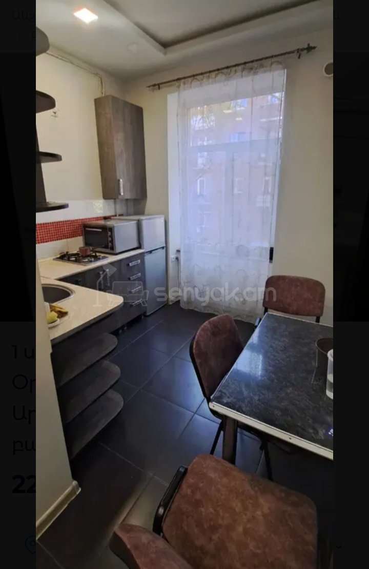 1 Սենյականոց Բնակարան Քարե Շենքում, 45քմ, 3/5 հարկ, Կապիտալ Վերանորոգված, Կահավորված, Արևկող