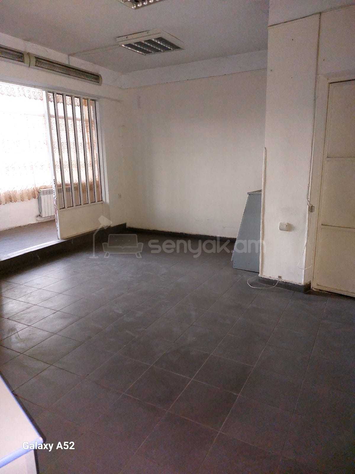 Առևտրի Տարածք, 300քմ