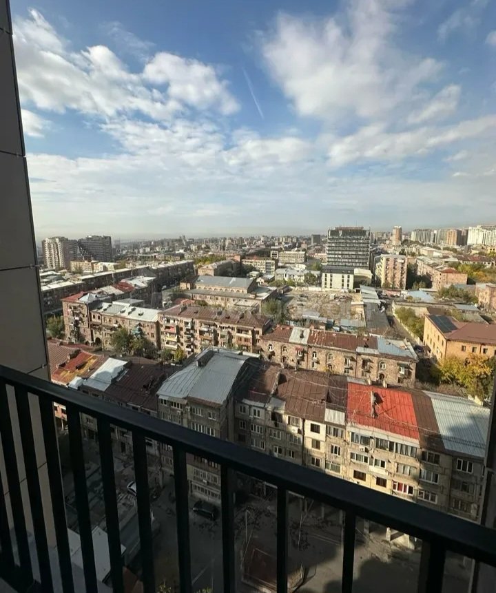 3 Սենյականոց Բնակարան Նորակառույցում, 70քմ, 13/20 հարկ, Դիզայներական Վերանորոգված