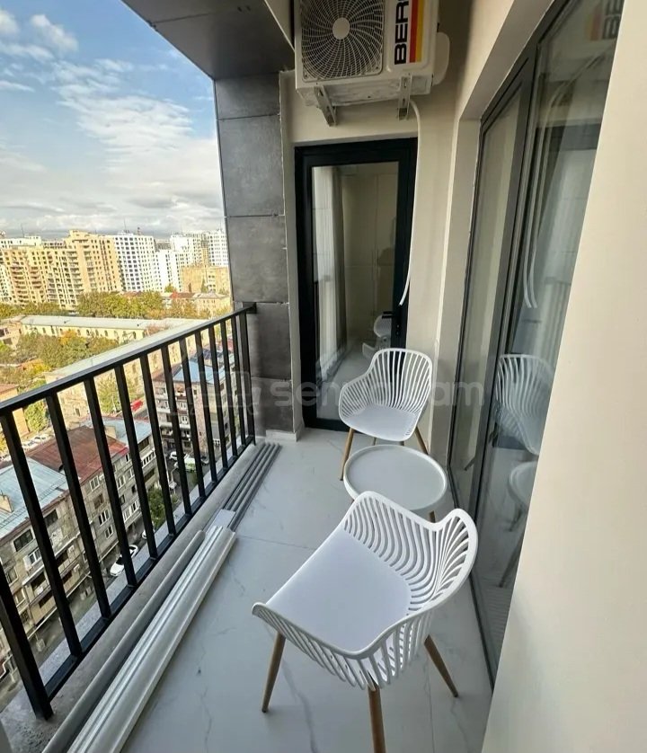 3 Սենյականոց Բնակարան Նորակառույցում, 70քմ, 13/20 հարկ, Դիզայներական Վերանորոգված