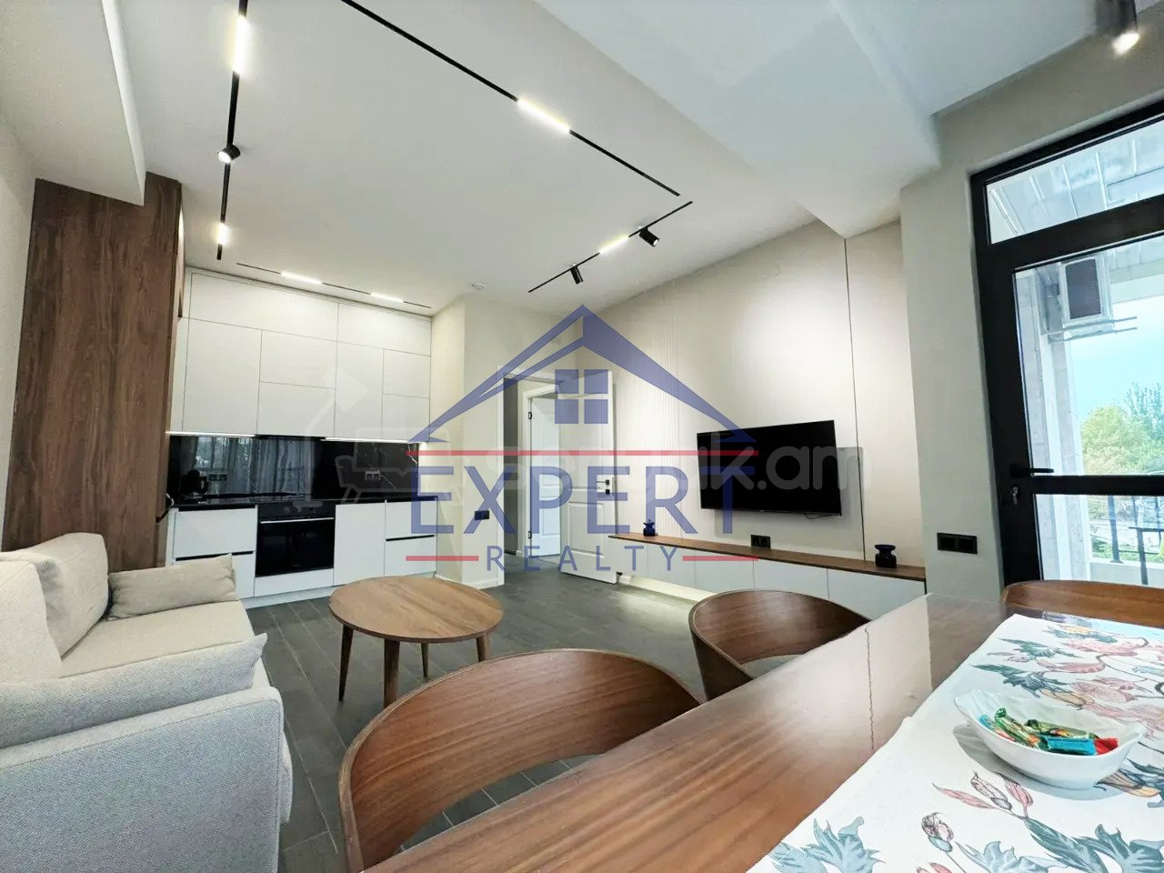 2 Սենյականոց Բնակարան Նորակառույցում, 52քմ, 4/18 հարկ, Կապիտալ Վերանորոգված, Կահավորված, Արևկող