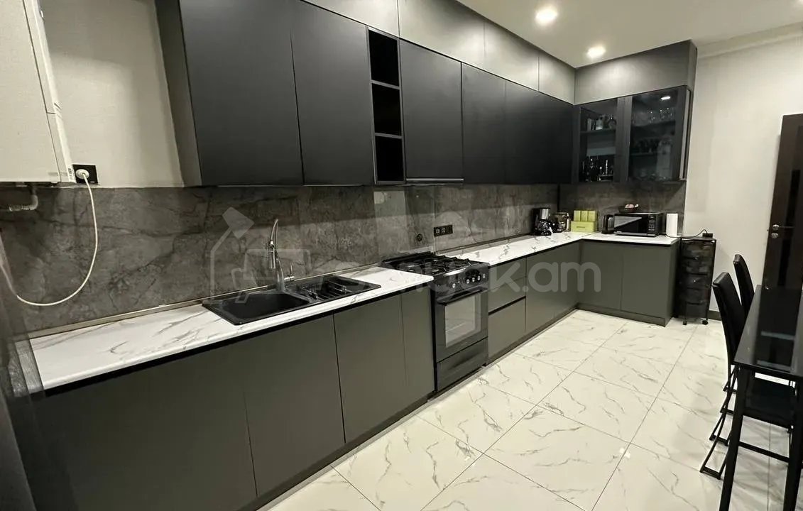 5 Սենյականոց Սեփական Տուն, 160քմ, Կապիտալ Վերանորոգված