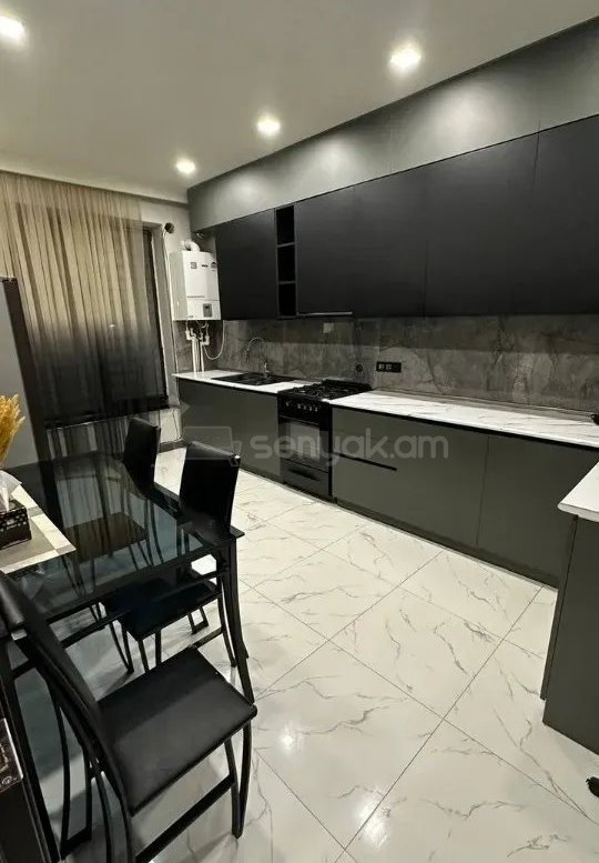 5 Սենյականոց Սեփական Տուն, 160քմ, Կապիտալ Վերանորոգված