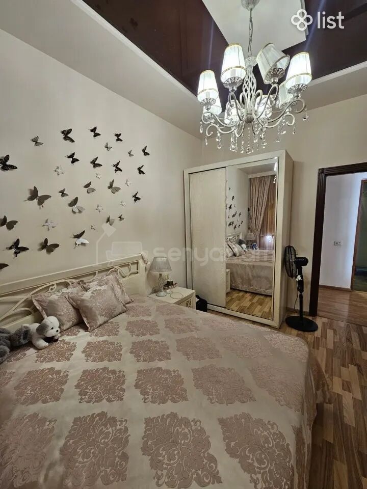 4 Սենյականոց Բնակարան Քարե Շենքում, 109քմ, 4/4 հարկ, Կապիտալ Վերանորոգված