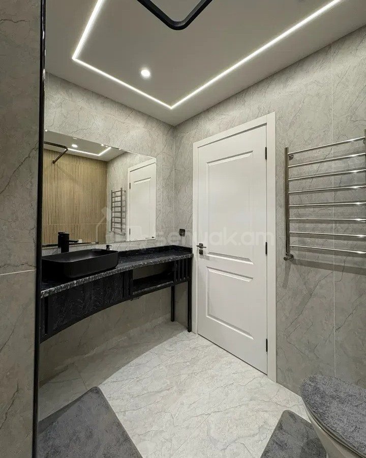 2 Սենյականոց Բնակարան Նորակառույցում, 65քմ, 12/18 հարկ, Դիզայներական Վերանորոգված