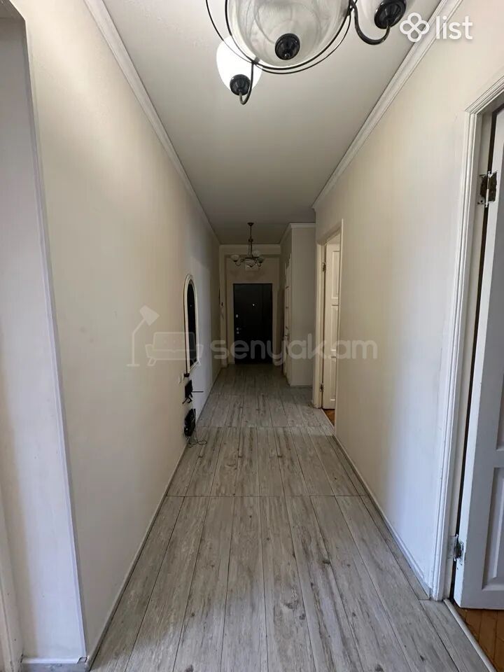 3 Սենյականոց Բնակարան Քարե Շենքում, 100քմ, 4/5 հարկ, Կապիտալ Վերանորոգված