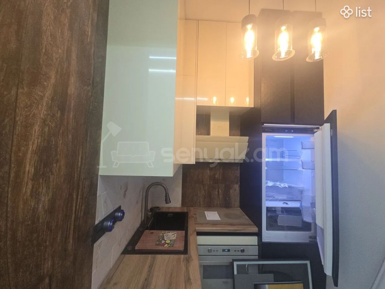 1 Սենյականոց Բնակարան, 36քմ, 2/4 հարկ, Դիզայներական Վերանորոգված, Կահավորված