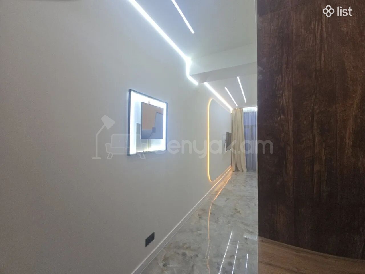 1 Սենյականոց Բնակարան, 36քմ, 2/4 հարկ, Դիզայներական Վերանորոգված, Կահավորված