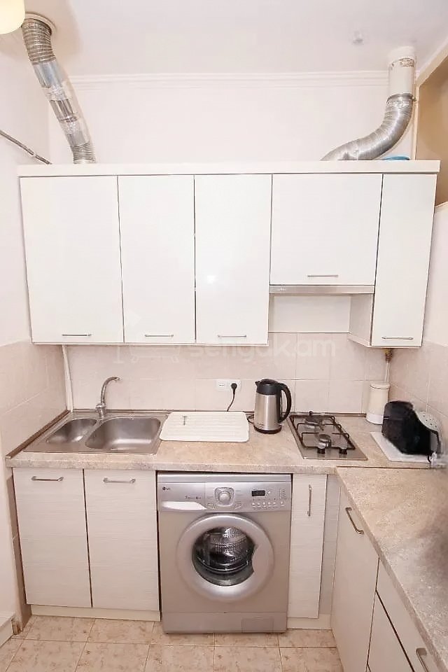 1 Սենյականոց Բնակարան, 40քմ, 9/9 հարկ, Կոսմետիկ Վերանորոգված