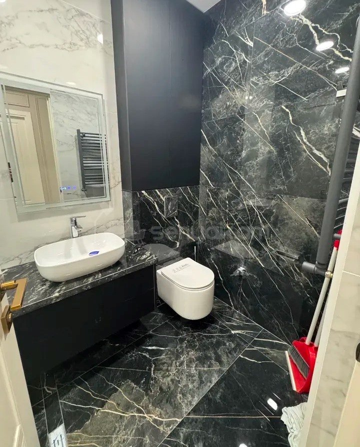 4 Սենյականոց Բնակարան Նորակառույցում, 113քմ, 9/14 հարկ, Դիզայներական Վերանորոգված, Կահավորված, Արևկող