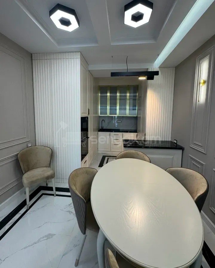 4 Սենյականոց Բնակարան Նորակառույցում, 113քմ, 9/14 հարկ, Դիզայներական Վերանորոգված, Կահավորված, Արևկող