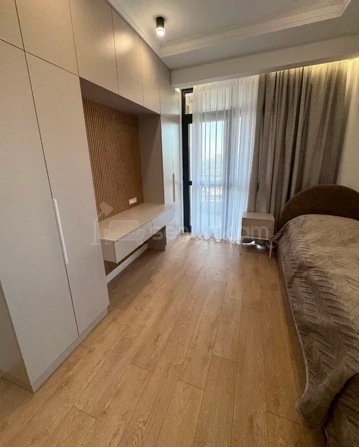 4 Սենյականոց Բնակարան Նորակառույցում, 113քմ, 9/14 հարկ, Դիզայներական Վերանորոգված, Կահավորված, Արևկող