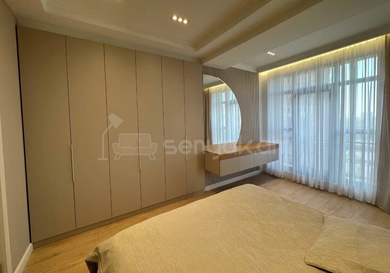 4 Սենյականոց Բնակարան Նորակառույցում, 113քմ, 9/14 հարկ, Դիզայներական Վերանորոգված, Կահավորված, Արևկող