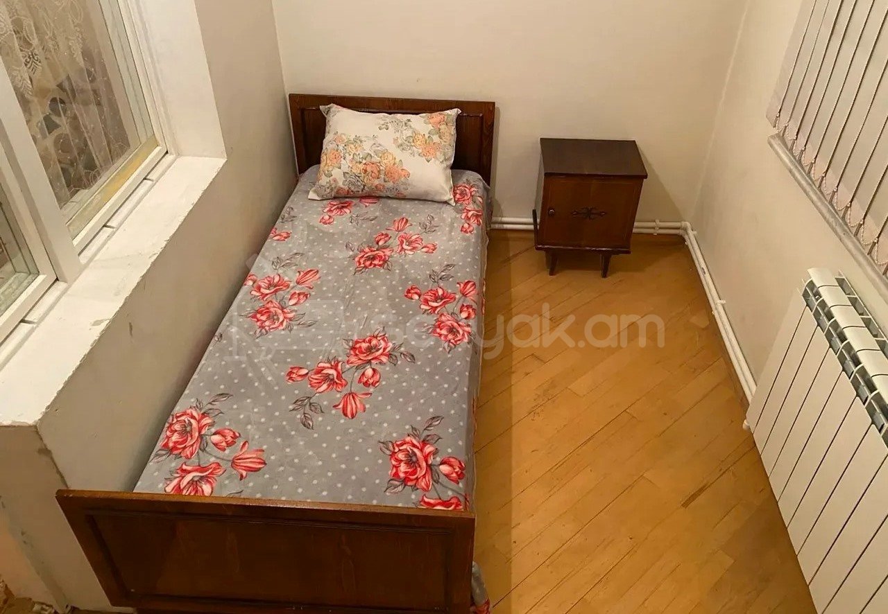 3 Սենյականոց Բնակարան, 65քմ, 6/9 հարկ, Նորմալ Վիճակում