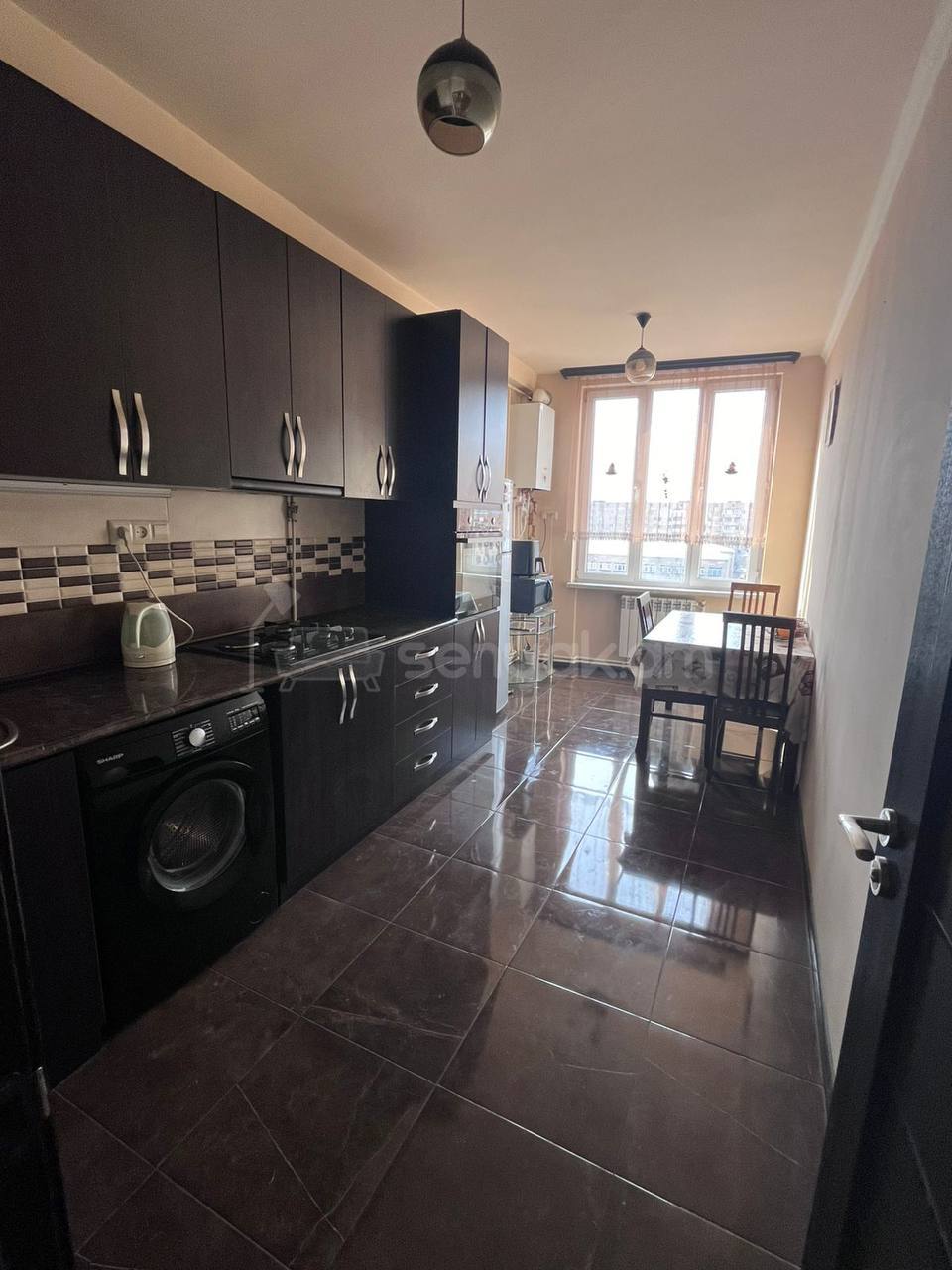 3 Սենյականոց Բնակարան, 75քմ, 7/10 հարկ, Նորմալ Վիճակում