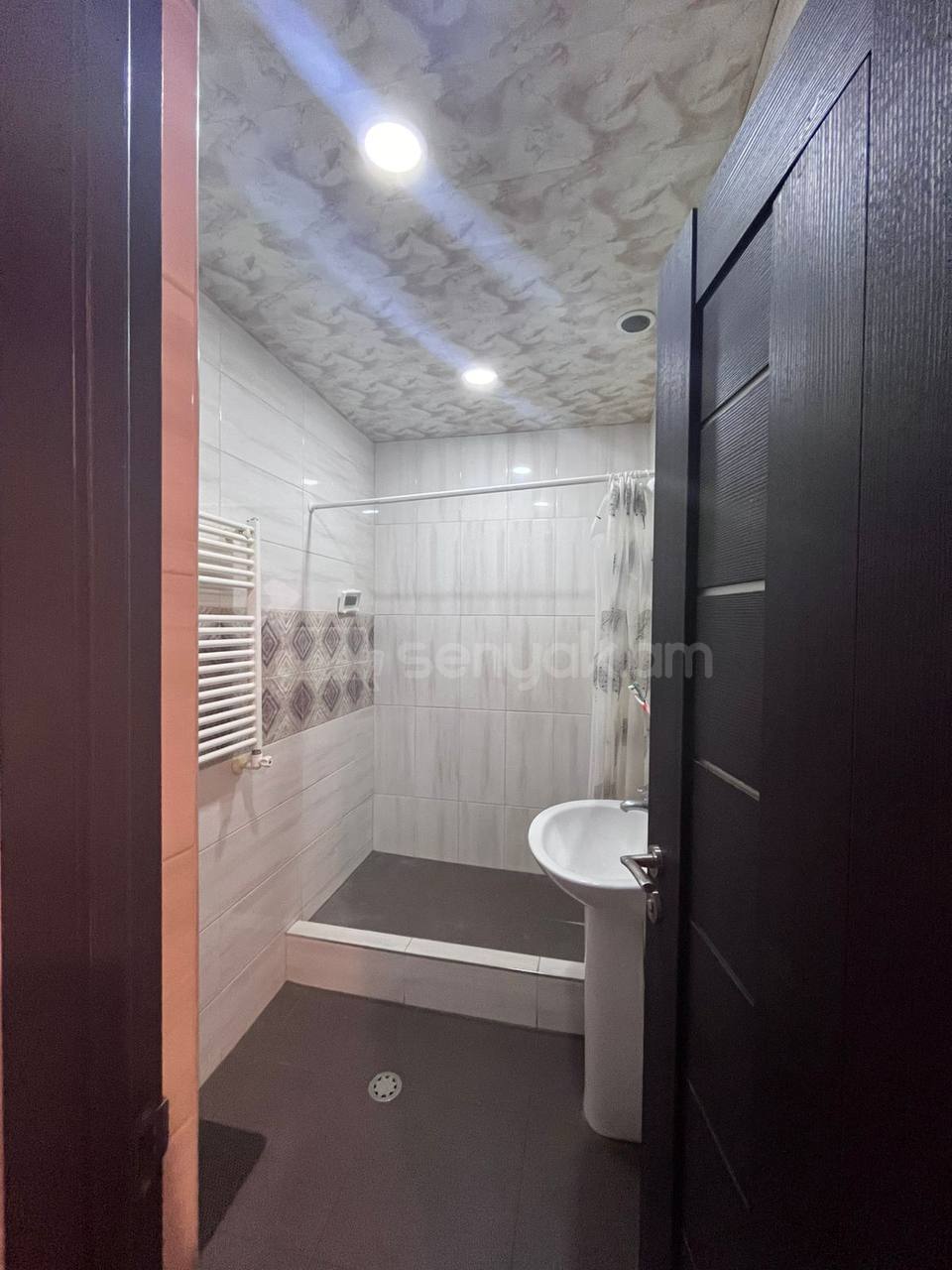 3 Սենյականոց Բնակարան, 75քմ, 7/10 հարկ, Նորմալ Վիճակում