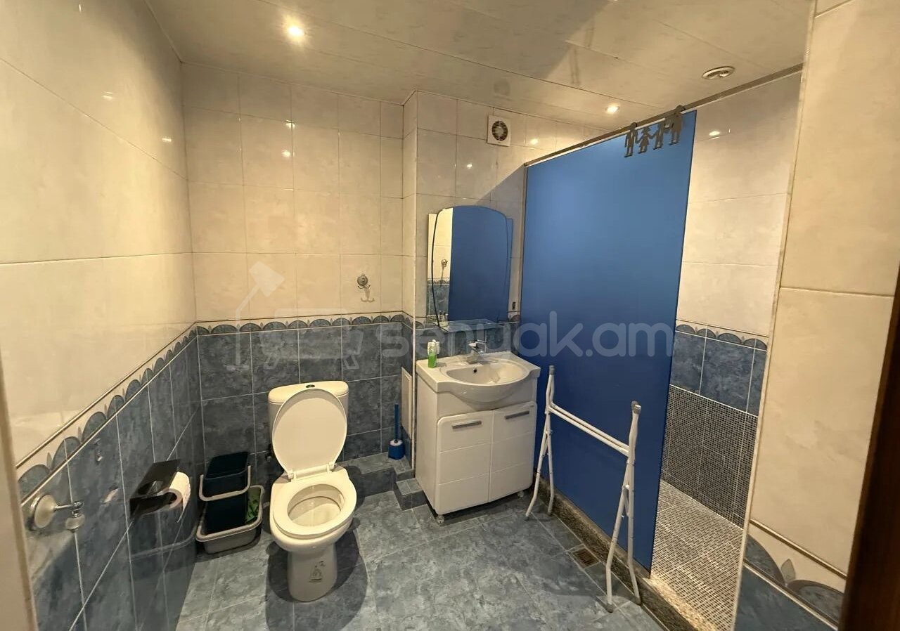 2 Սենյականոց Բնակարան, 65քմ, 2/9 հարկ, Կապիտալ Վերանորոգված, Կահավորված