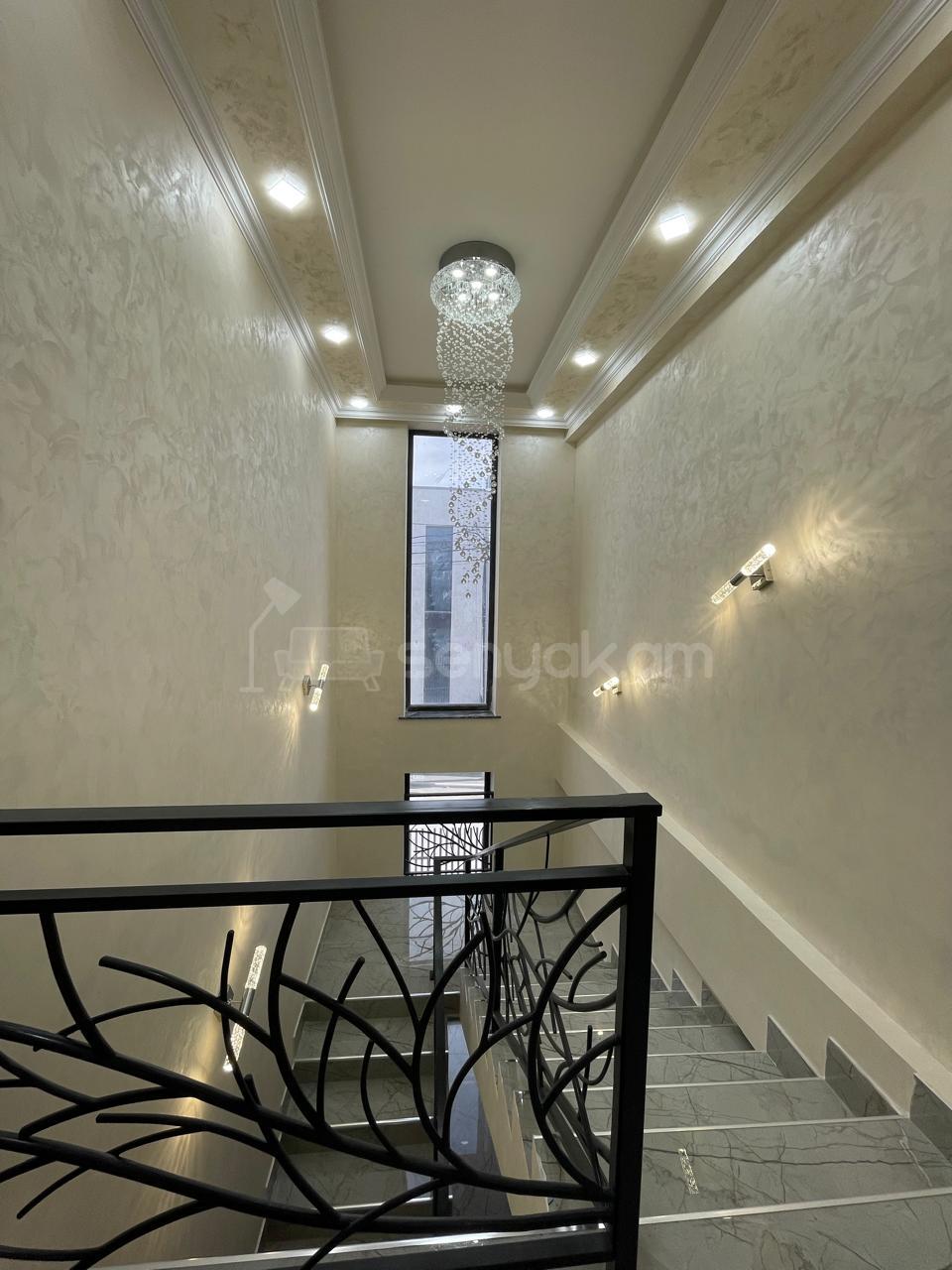 4 Սենյականոց Շքեղ Առանձնատուն, 126քմ, Կահավորված