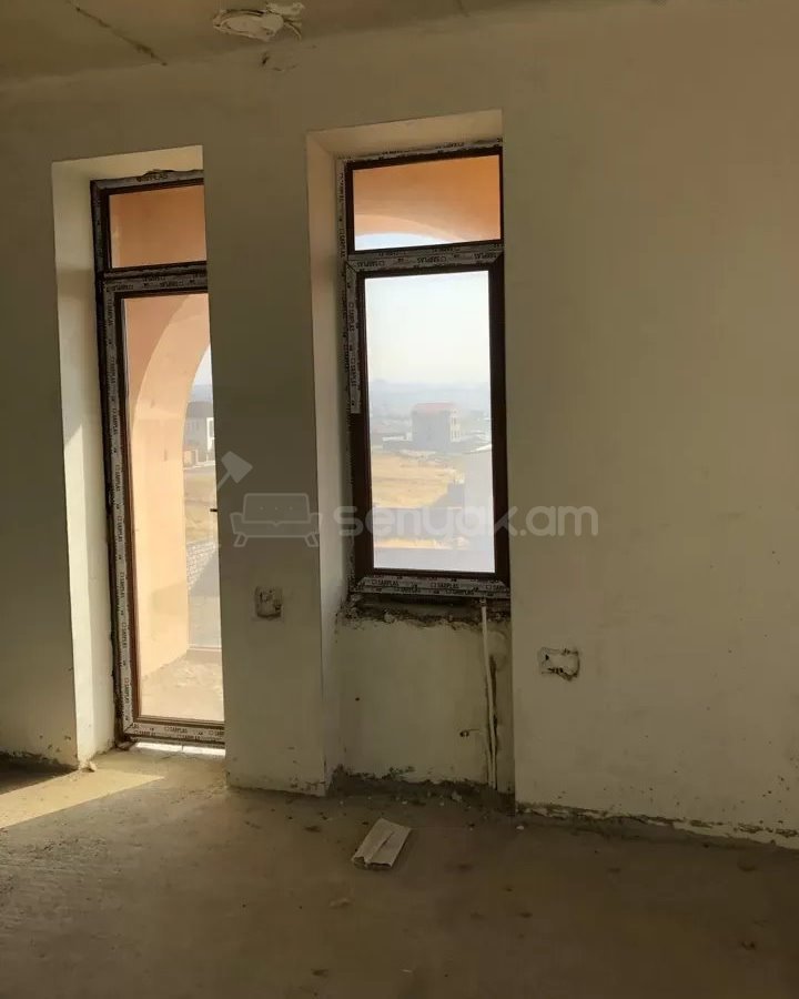 8 Սենյականոց Շքեղ Առանձնատուն, 880քմ