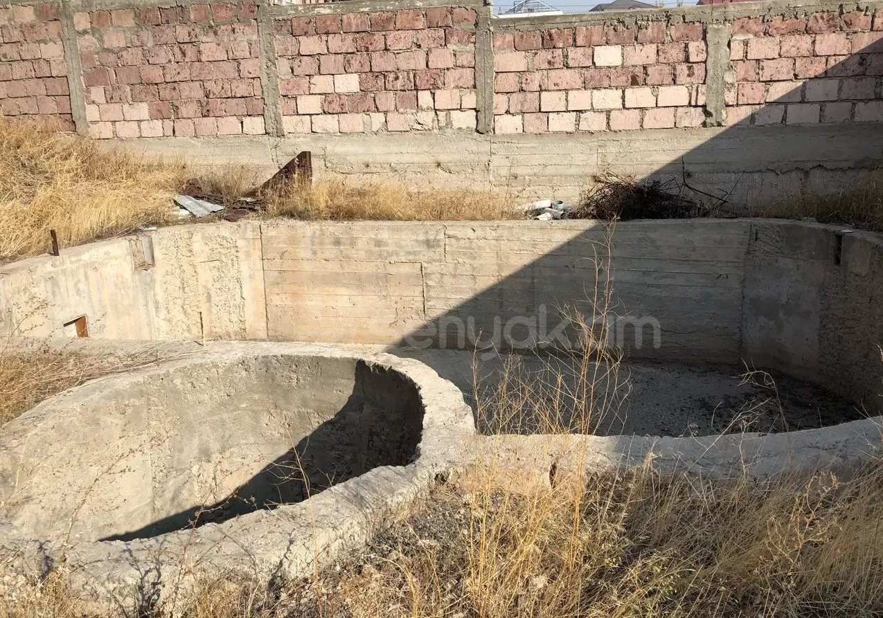 8 Սենյականոց Շքեղ Առանձնատուն, 880քմ