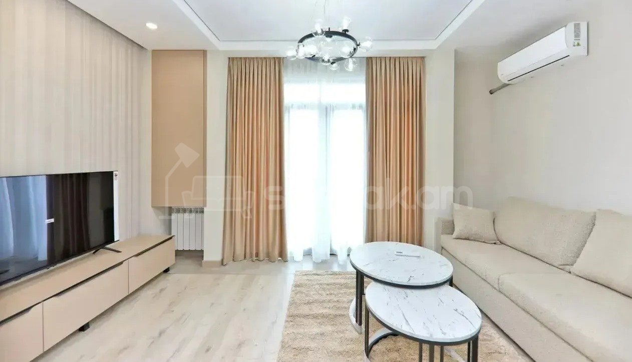 2 Սենյականոց Բնակարան Քարե Շենքում, 48քմ, 4/5 հարկ, Դիզայներական Վերանորոգված