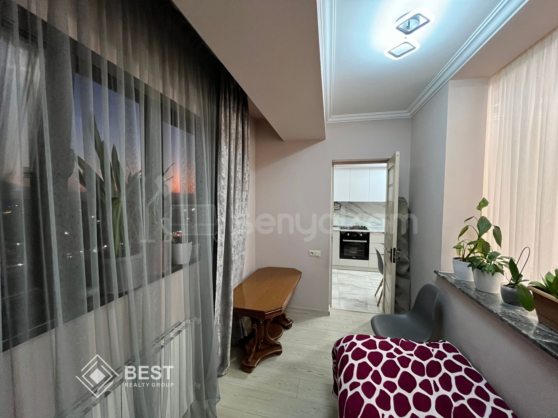 4 Սենյականոց Բնակարան, 81քմ, 11/14 հարկ, Կապիտալ Վերանորոգված