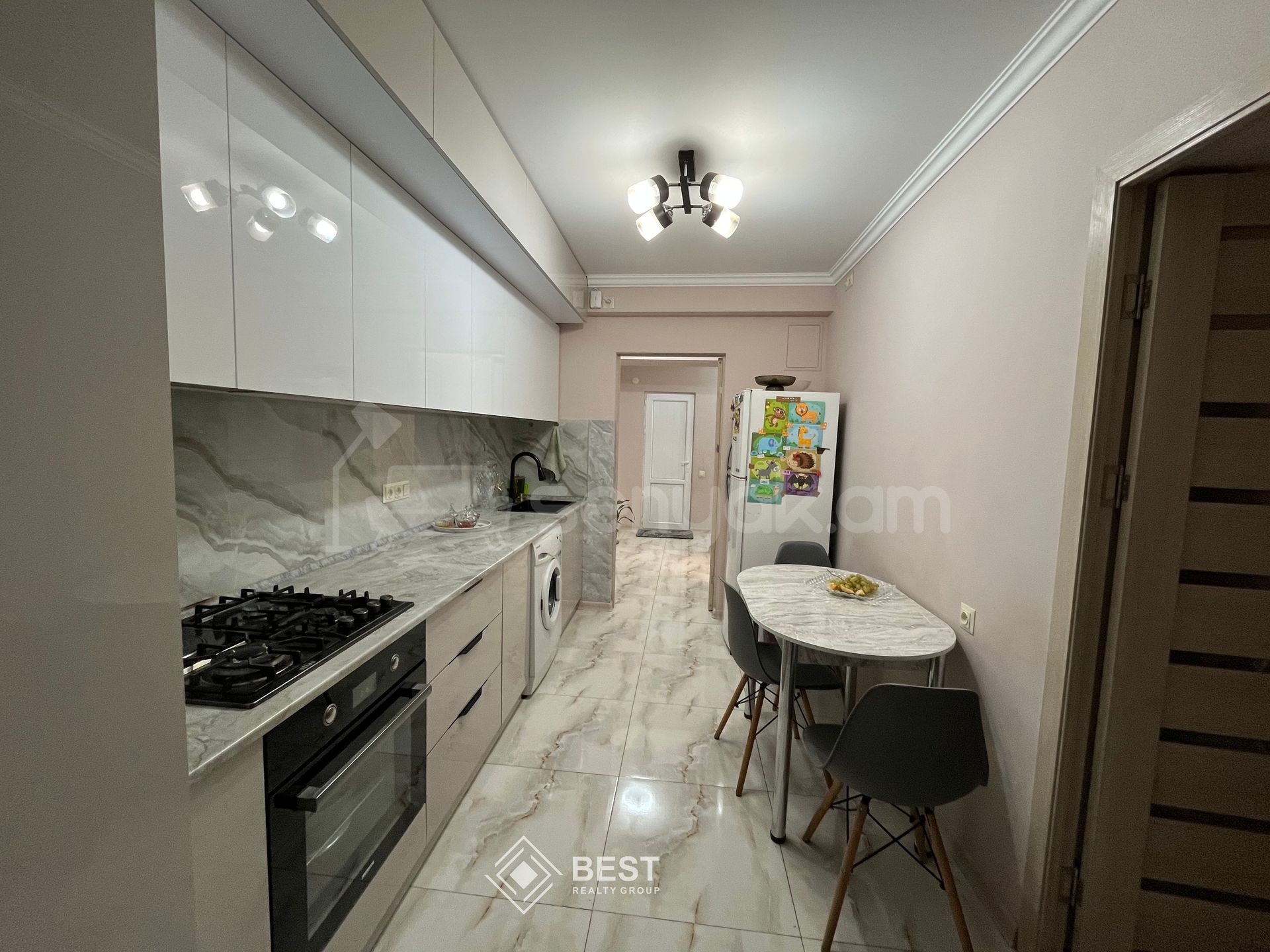 4 Սենյականոց Բնակարան, 81քմ, 11/14 հարկ, Կապիտալ Վերանորոգված