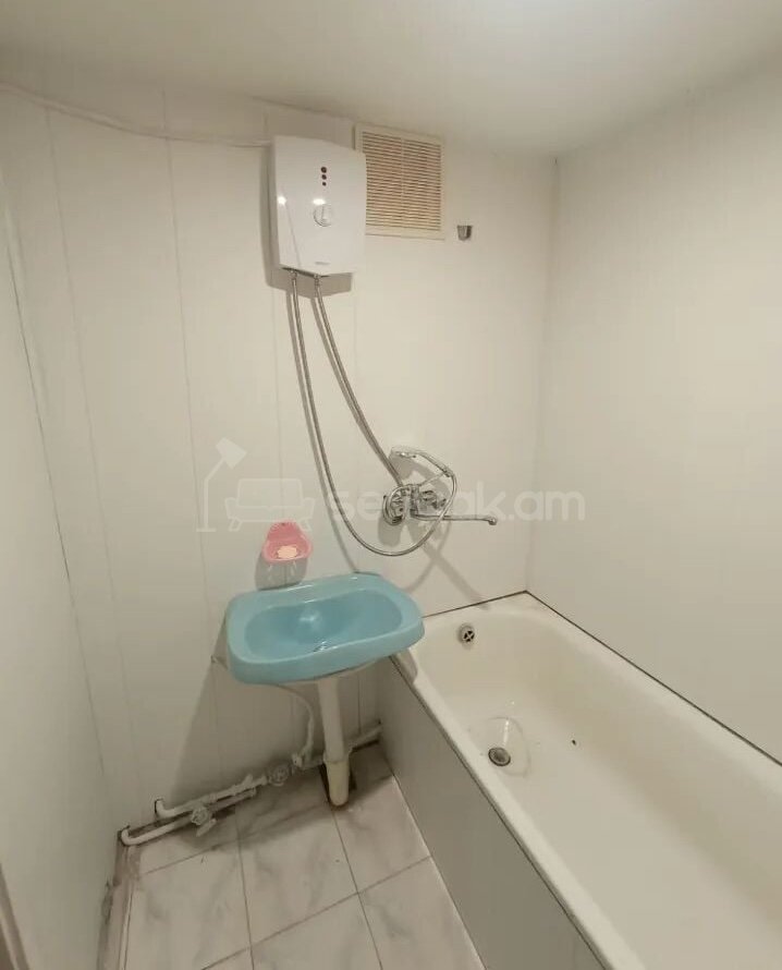 3 Սենյականոց Բնակարան, 75քմ, 6/9 հարկ, Կոսմետիկ Վերանորոգված, Կահավորված, Արևկող